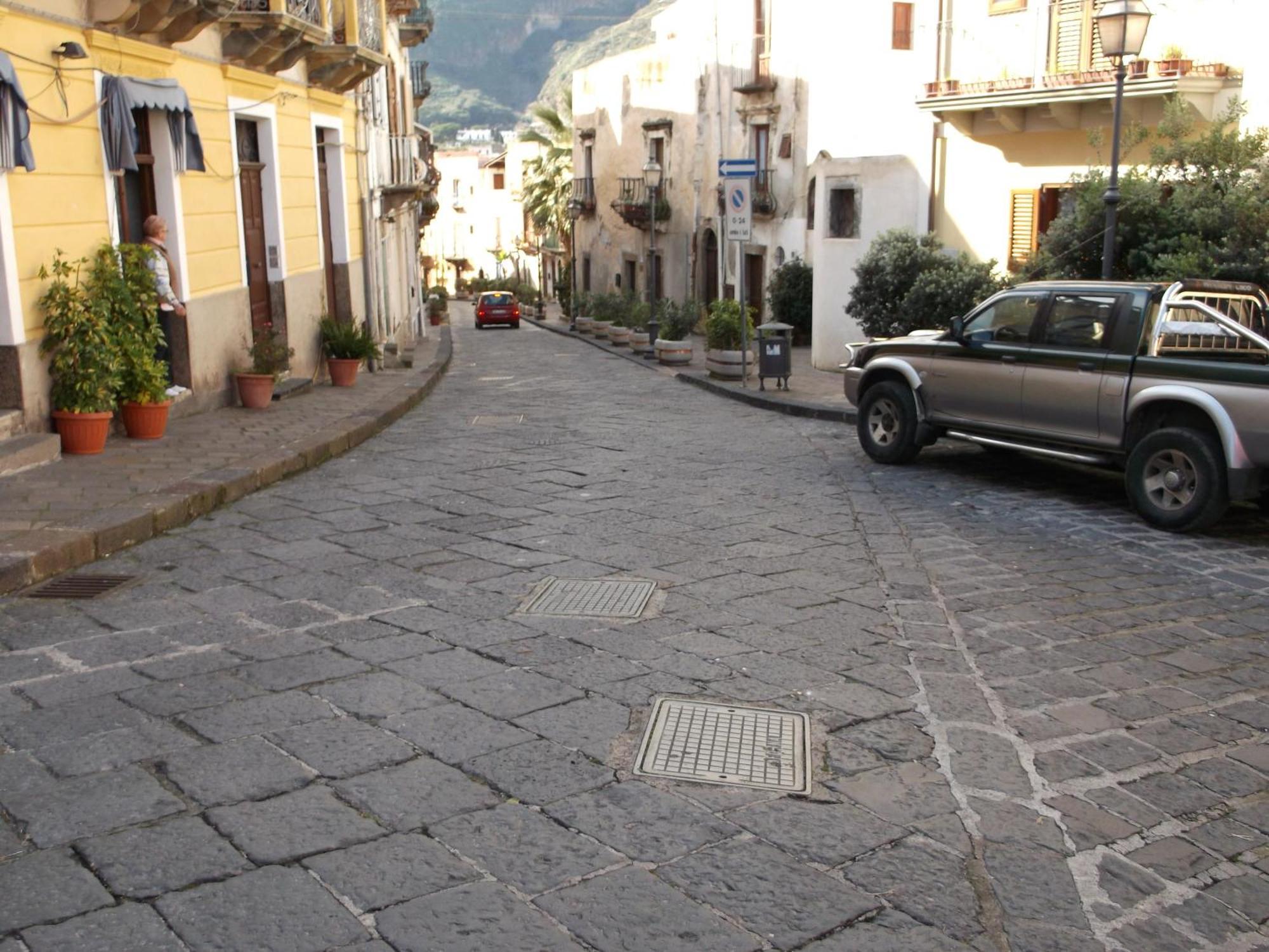 Centrostoricolipari Villa ภายนอก รูปภาพ