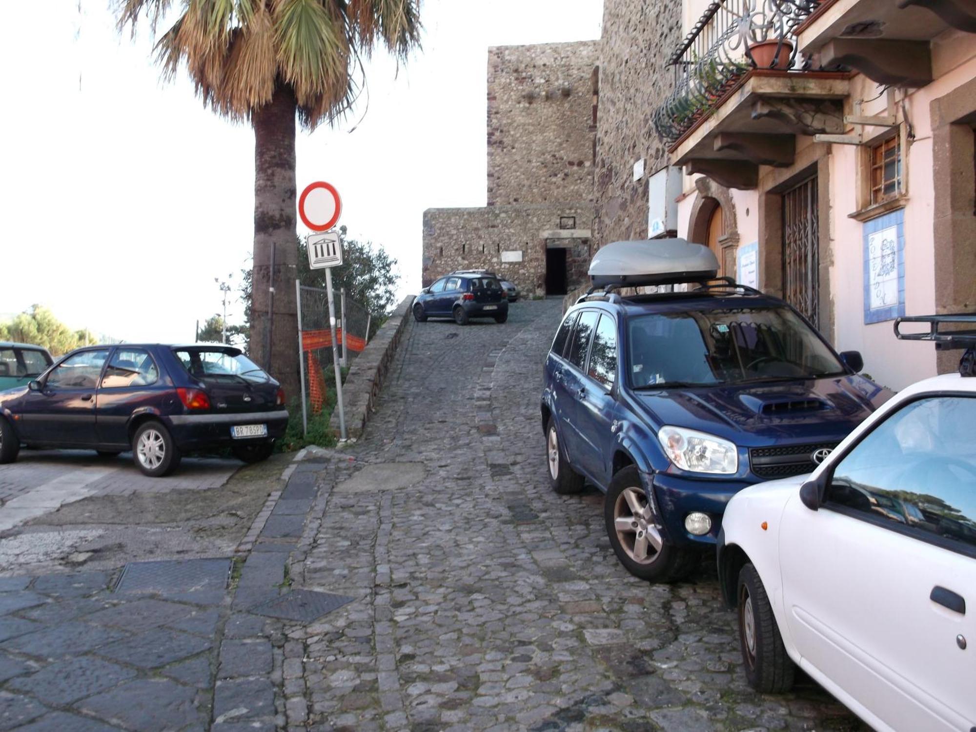 Centrostoricolipari Villa ภายนอก รูปภาพ