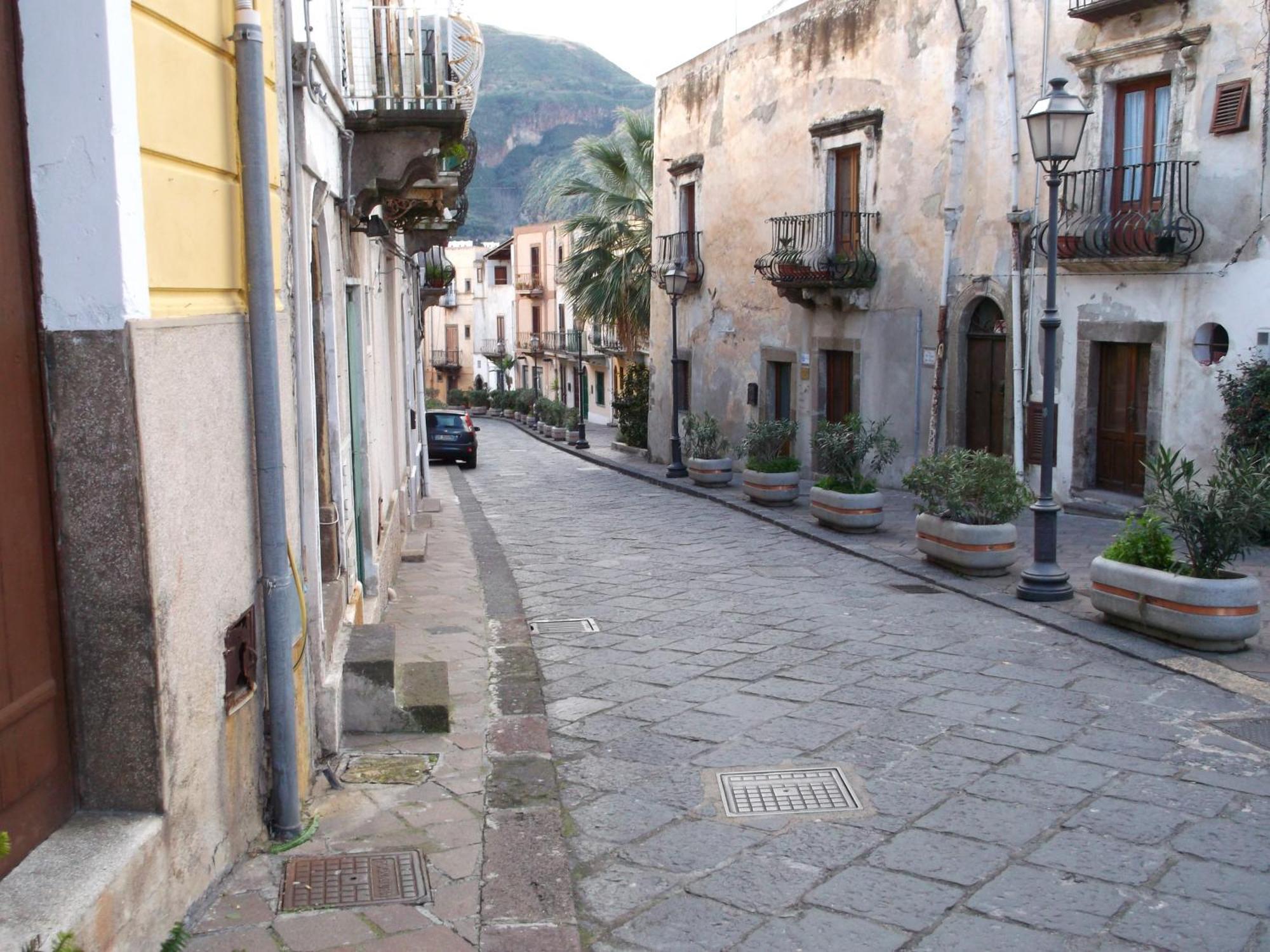 Centrostoricolipari Villa ภายนอก รูปภาพ